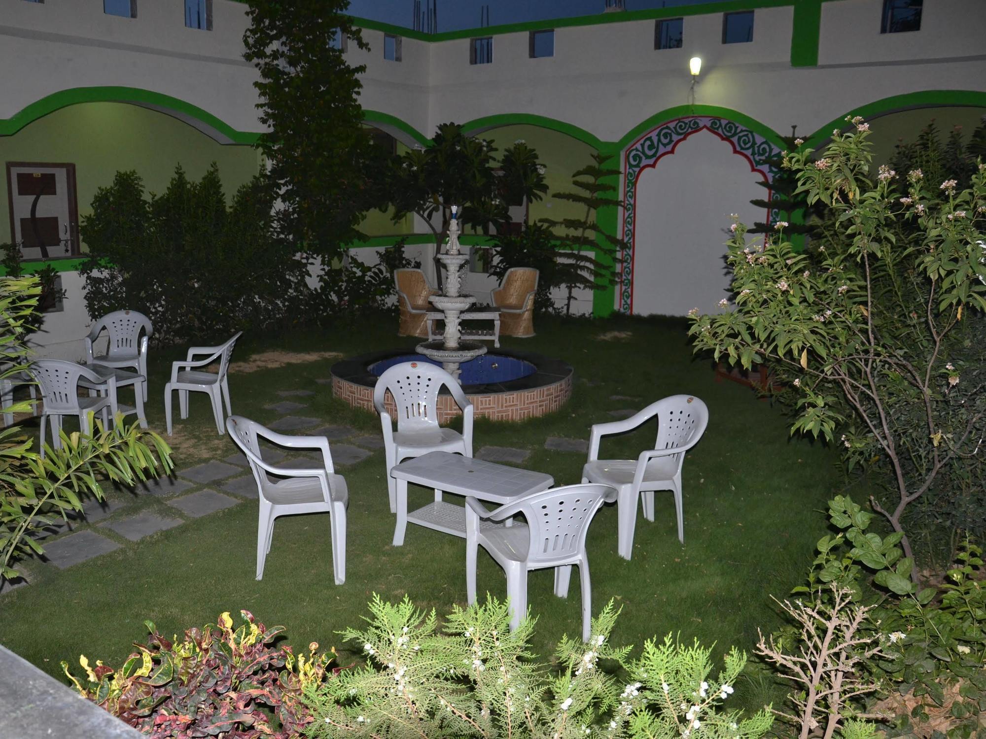 Anandam Palace Pushkar Exterior photo